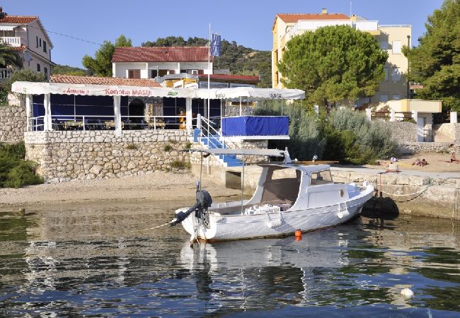 Apartamento en Rab - Apartamento en Barbat con Seaview, Balcón, Acondicionador (660-1) Apartamento en Rab - Apartamento en Barbat con Seaview, Balcón, Acondicionador (660-1)