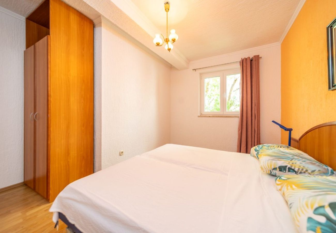 Apartamento en Rab - Apartamento en Barbat con Balcón, Acondicionador (660-2) Apartamento en Rab - Apartamento en Barbat con Balcón, Acondicionador (660-2)