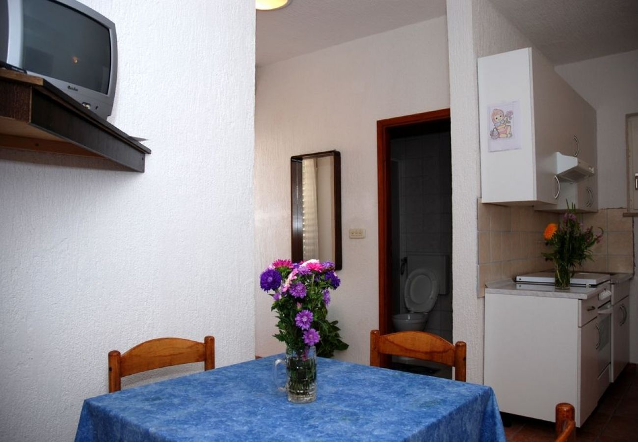 Apartamento en Rab - Apartamento en Barbat con Balcón, Acondicionador (660-3)