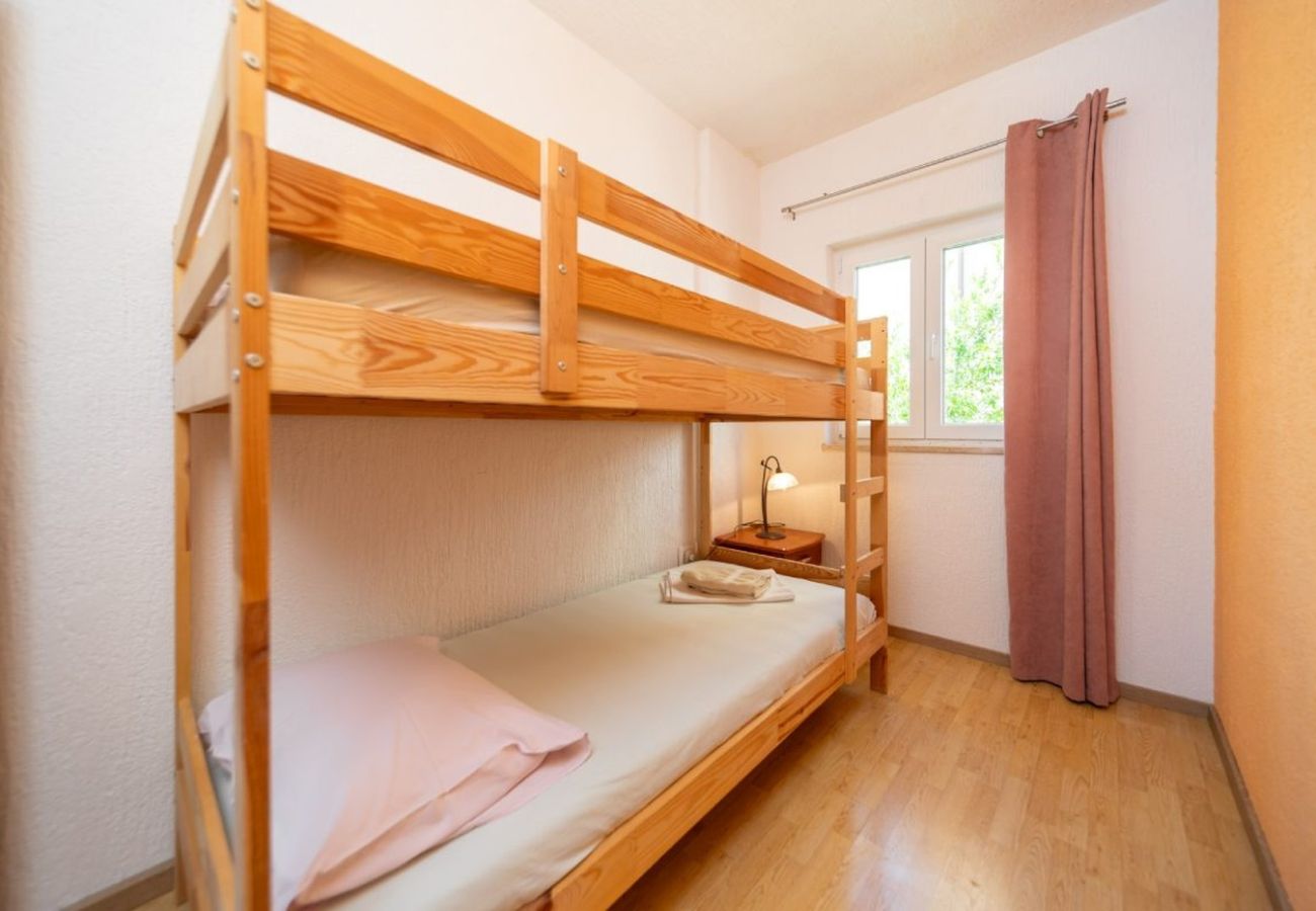 Apartamento en Rab - Apartamento en Barbat con Balcón, Acondicionador (660-3)