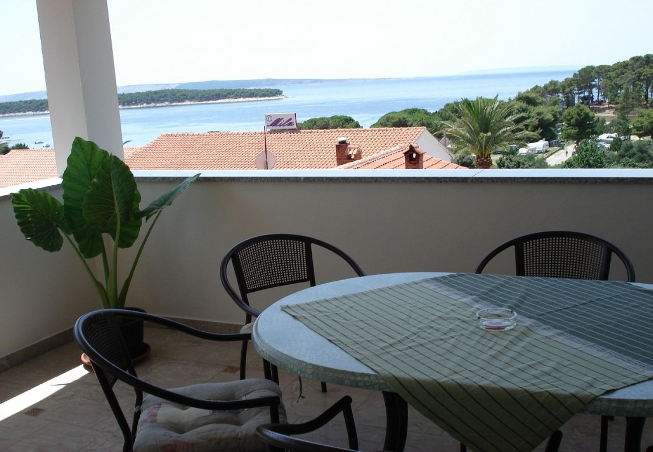 Apartamento en Banjol - Apartamento en Banjol con Seaview, Balcón, Acondicionador, WIFI (605-1)