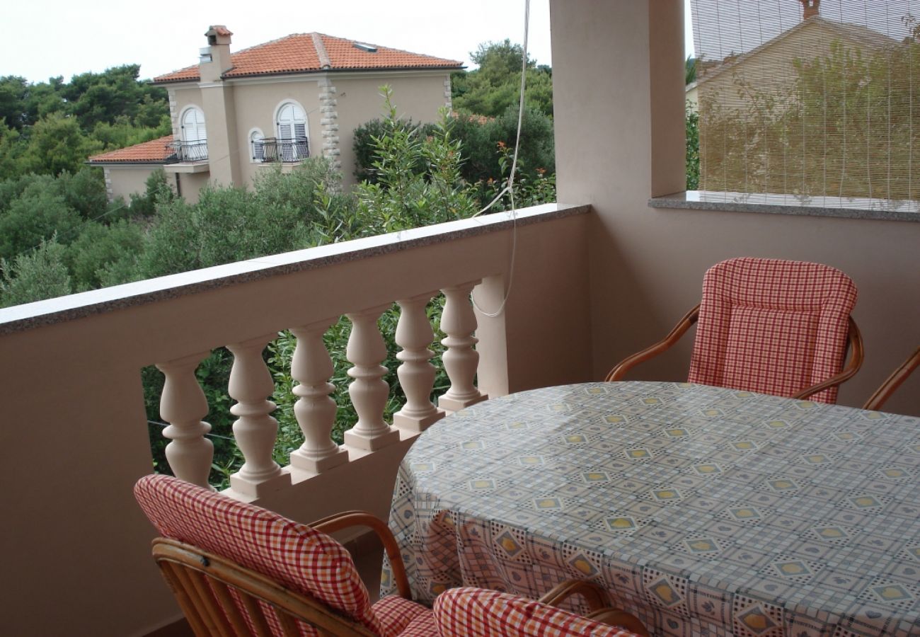 Apartamento en Banjol - Apartamento en Banjol con Seaview, Balcón, Acondicionador, WIFI (605-2)