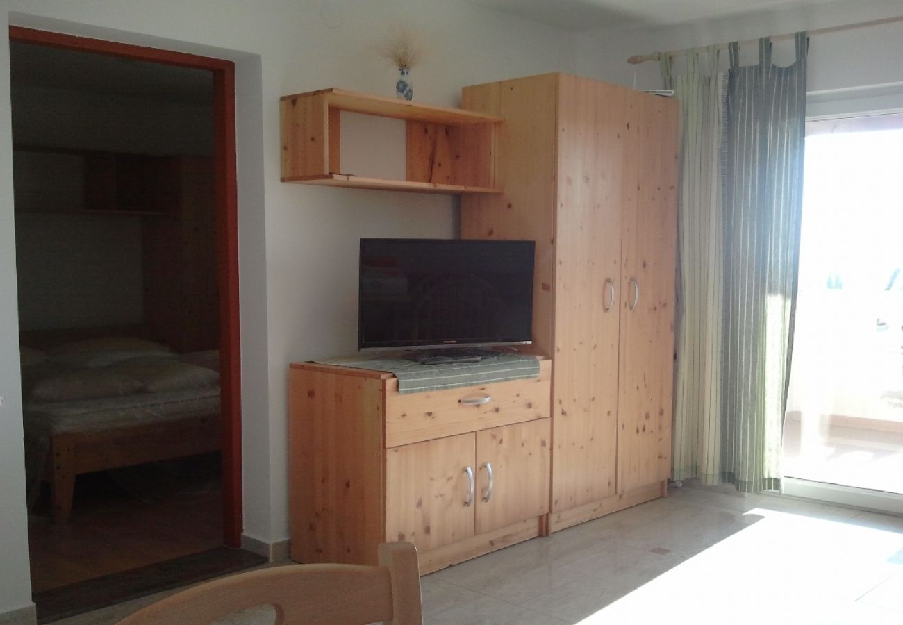 Apartamento en Banjol - Apartamento en Banjol con Seaview, Balcón, Acondicionador, WIFI (605-2)