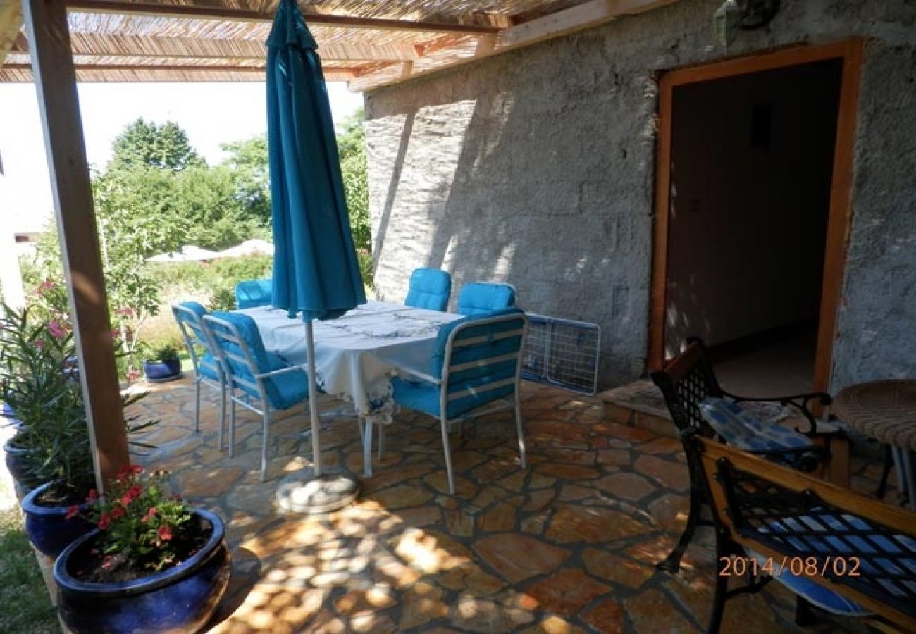 Casa en Savudrija - Casa de vacaciones en Savudrija con Terraza, Acondicionador, WIFI, Lavadora (123-11)