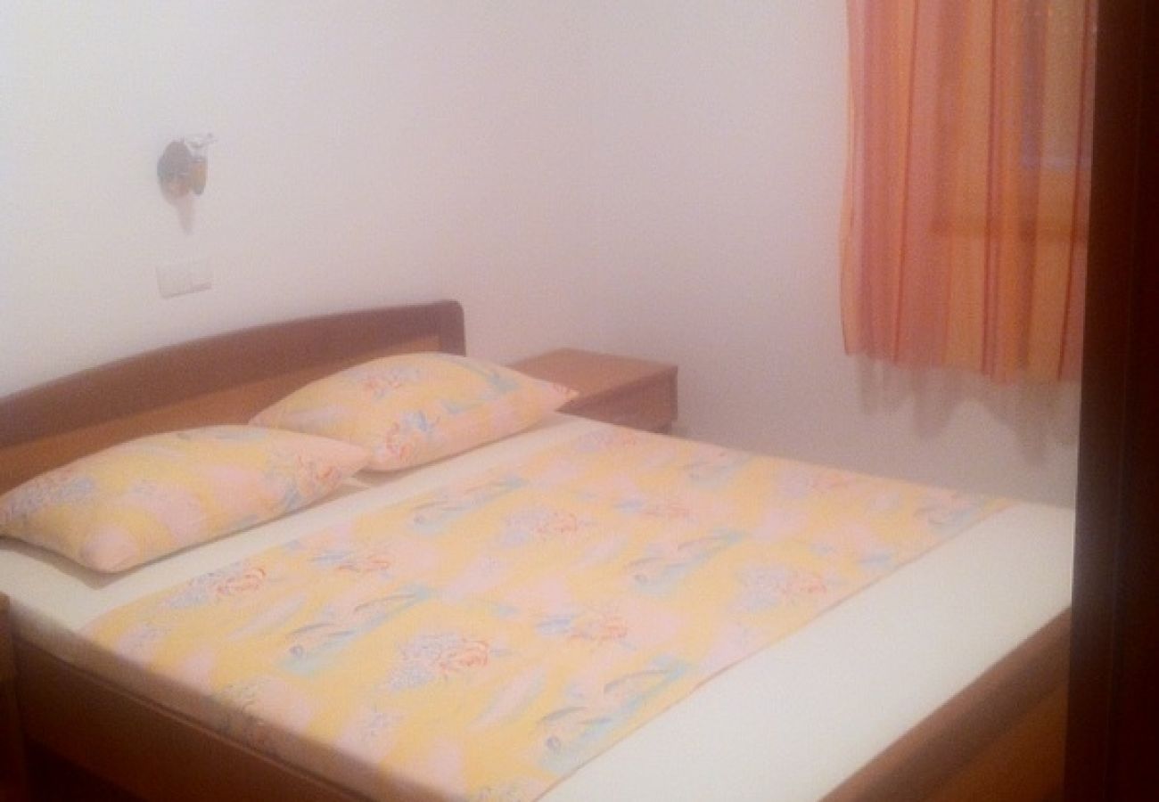 Apartamento en Lopar - Apartamento en Lopar con Terraza, Acondicionador, WIFI (568-2)