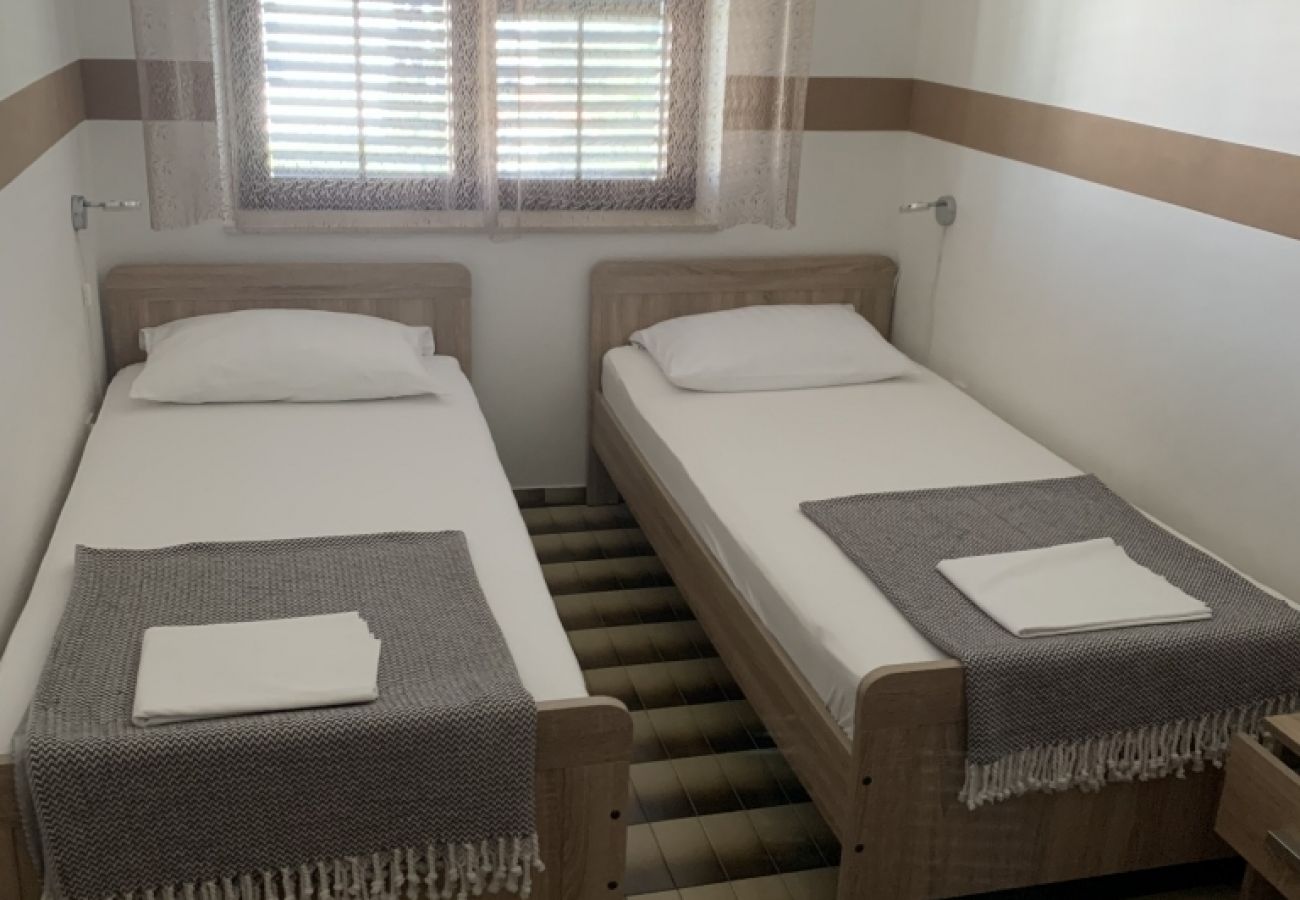 Apartamento en Starigrad - Apartamento en Starigrad-Paklenica con Seaview, Terraza, Acondicionador, WIFI (627-1)