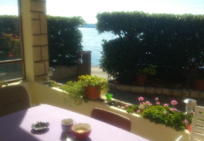Casa en Viganj - Casa de vacaciones en Viganj con Seaview, Terraza, WIFI, Lavadora (825-1) Casa en Viganj - Casa de vacaciones en Viganj con Seaview, Terraza, WIFI, Lavadora (825-1)