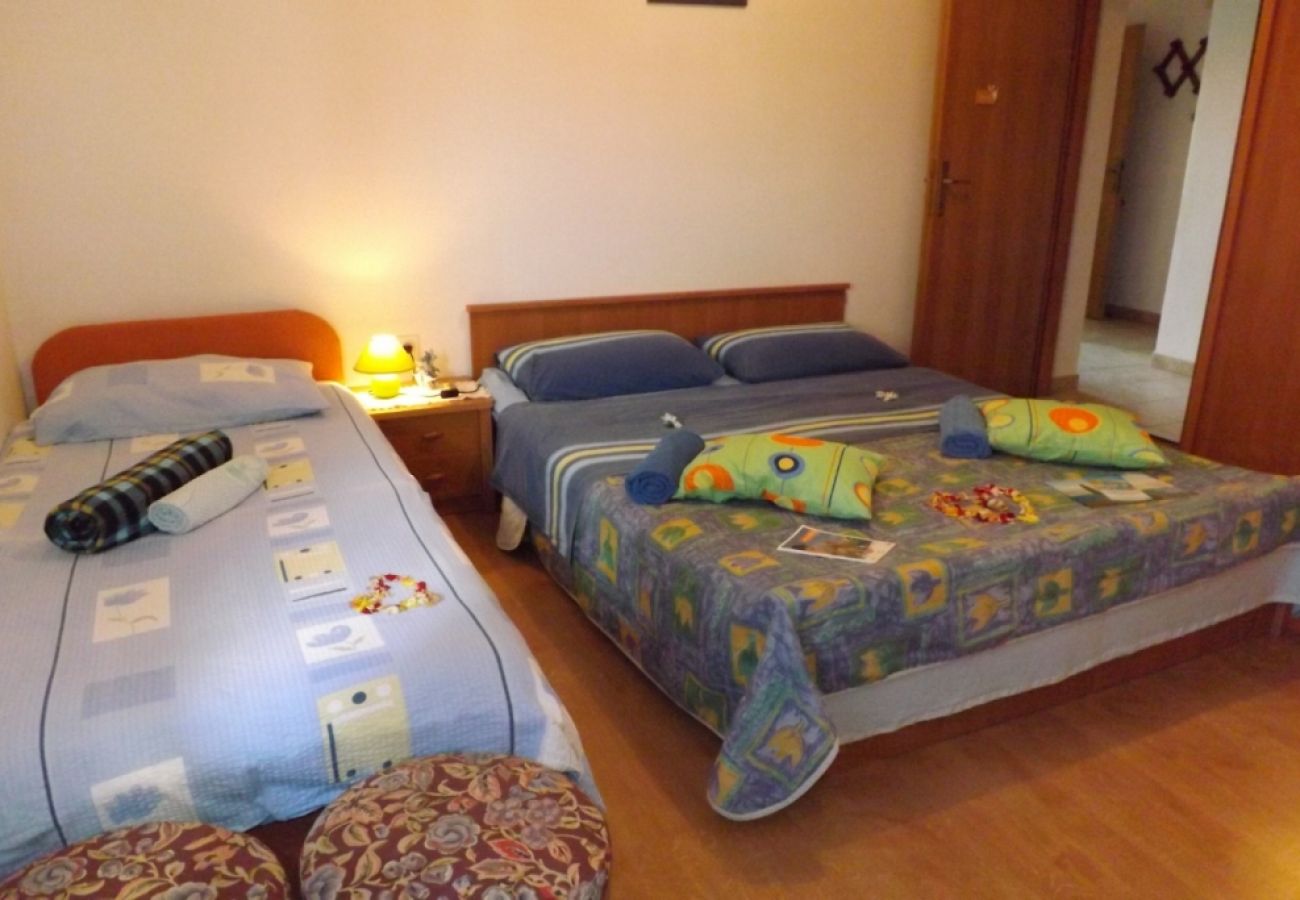 Apartamento en Umag - Apartamento en Umag con Terraza, WIFI, Lavadora (853-3)