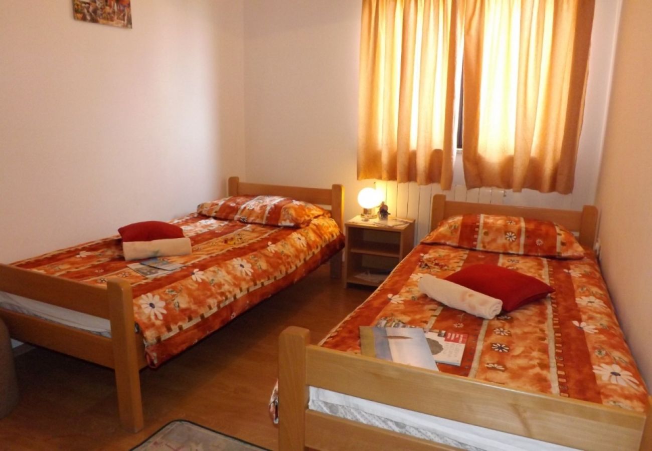 Apartamento en Umag - Apartamento en Umag con Terraza, WIFI, Lavadora (853-3)