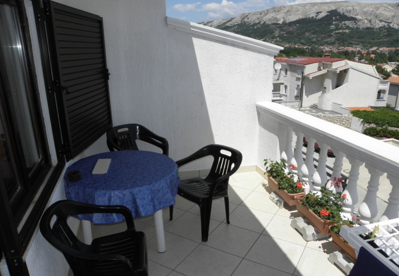 Apartamento en Baška - Apartamento en Baška con Terraza, Acondicionador, WIFI, Lavadora (863-3)