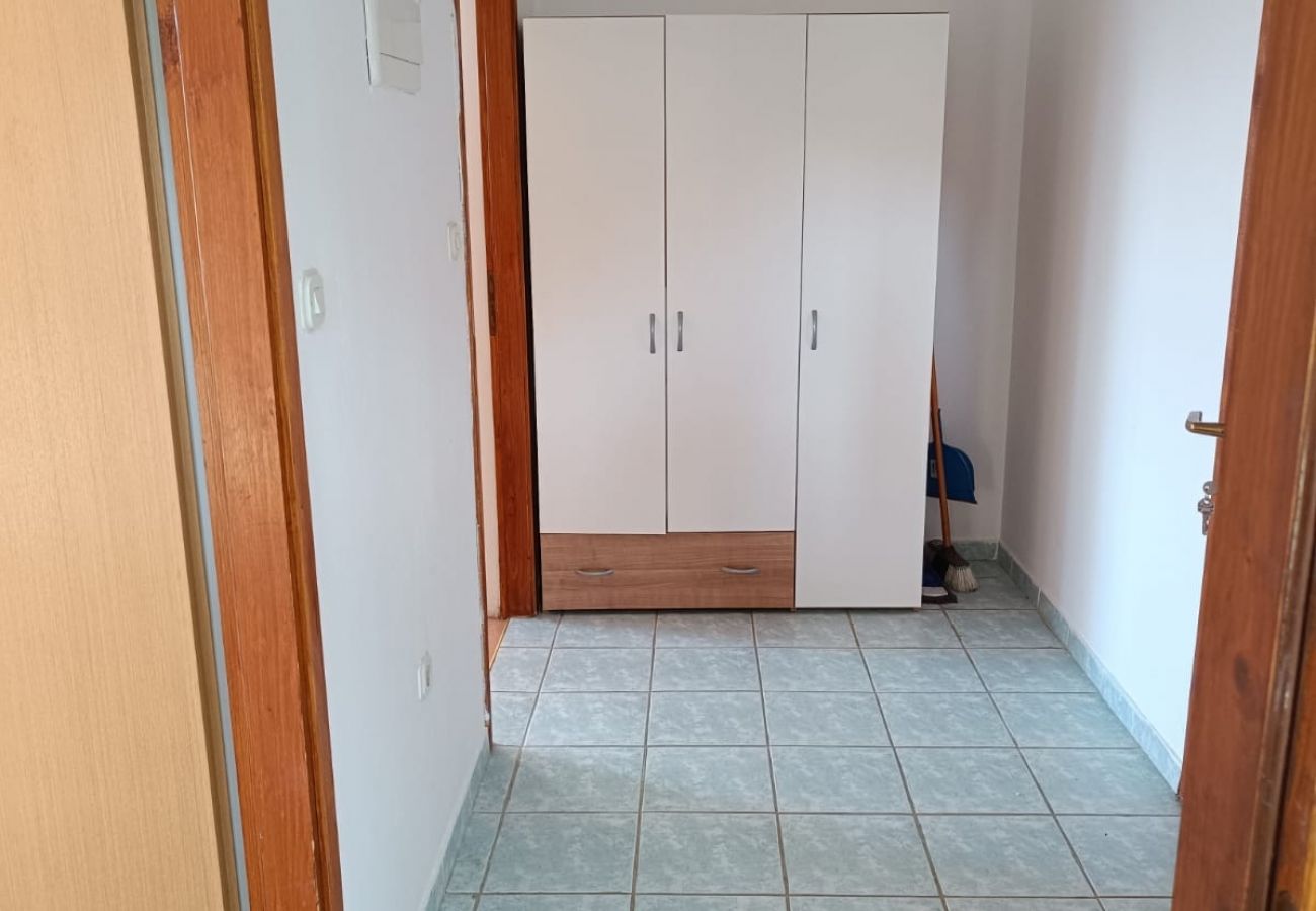 Apartamento en Bibinje - Apartamento en Bibinje con Seaview, Balcón, Acondicionador, WIFI (868-1)