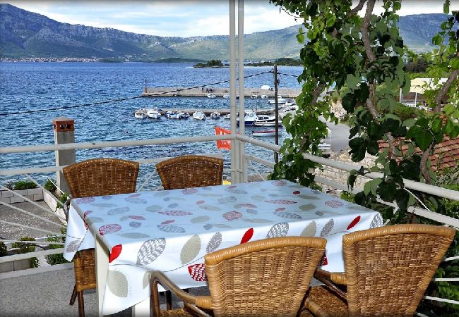 Apartamento en Lumbarda - Apartamento en Lumbarda con Seaview, Terraza, Acondicionador, WIFI (869-1) Apartamento en Lumbarda - Apartamento en Lumbarda con Seaview, Terraza, Acondicionador, WIFI (869-1)