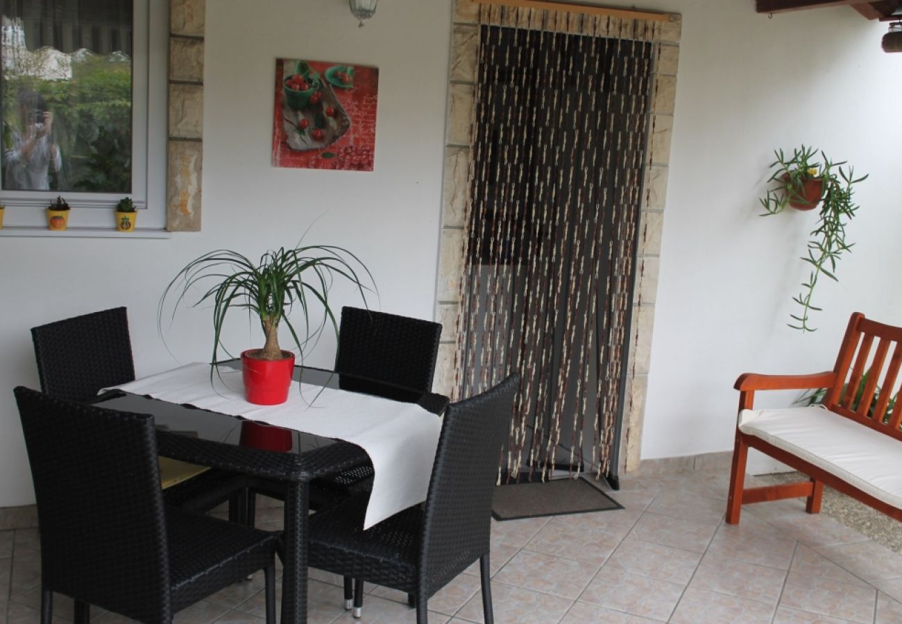 Apartamento en Privlaka - Apartamento en Sabunike con Terraza, Acondicionador, WIFI (231-2)