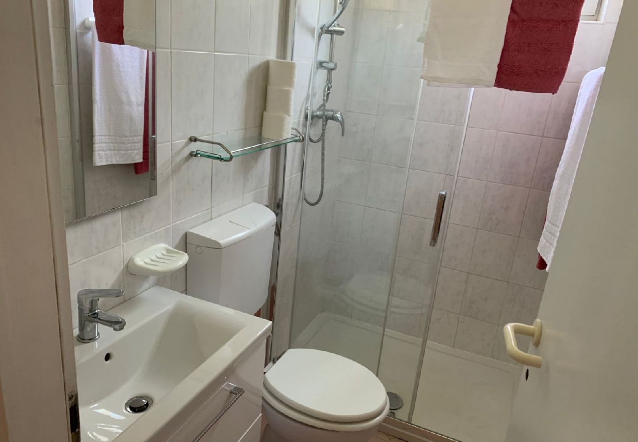 Apartamento en Bibinje - Apartamento en Bibinje con Terraza, Acondicionador, WIFI, Lavadora (877-3)