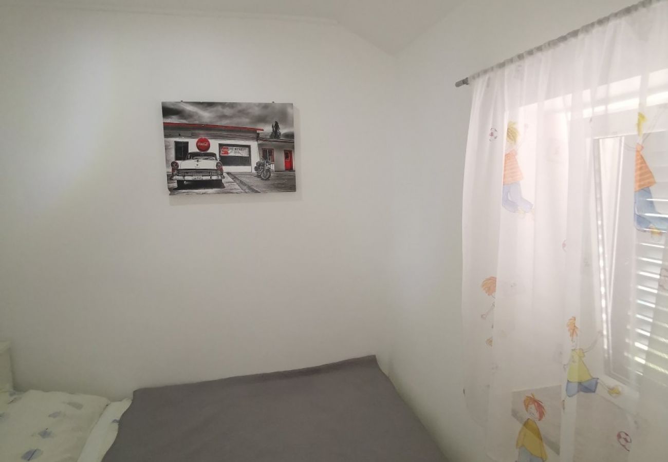 Apartamento en Privlaka - Apartamento en Privlaka con Balcón, Acondicionador, WIFI, Lavavajillas (878-1)