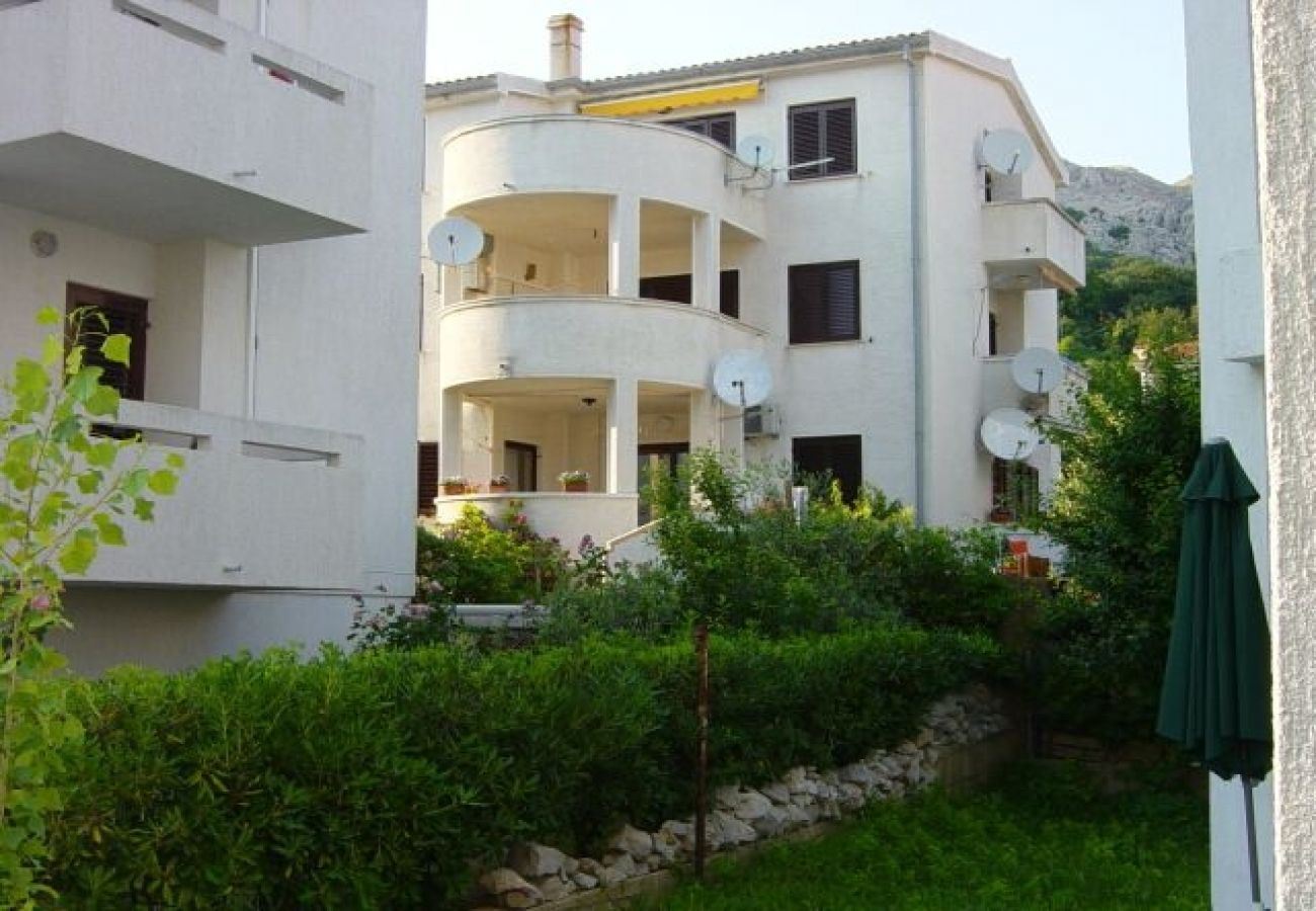 Apartamento en Baška - Apartamento en Baška con Terraza, Acondicionador, WIFI (883-2)