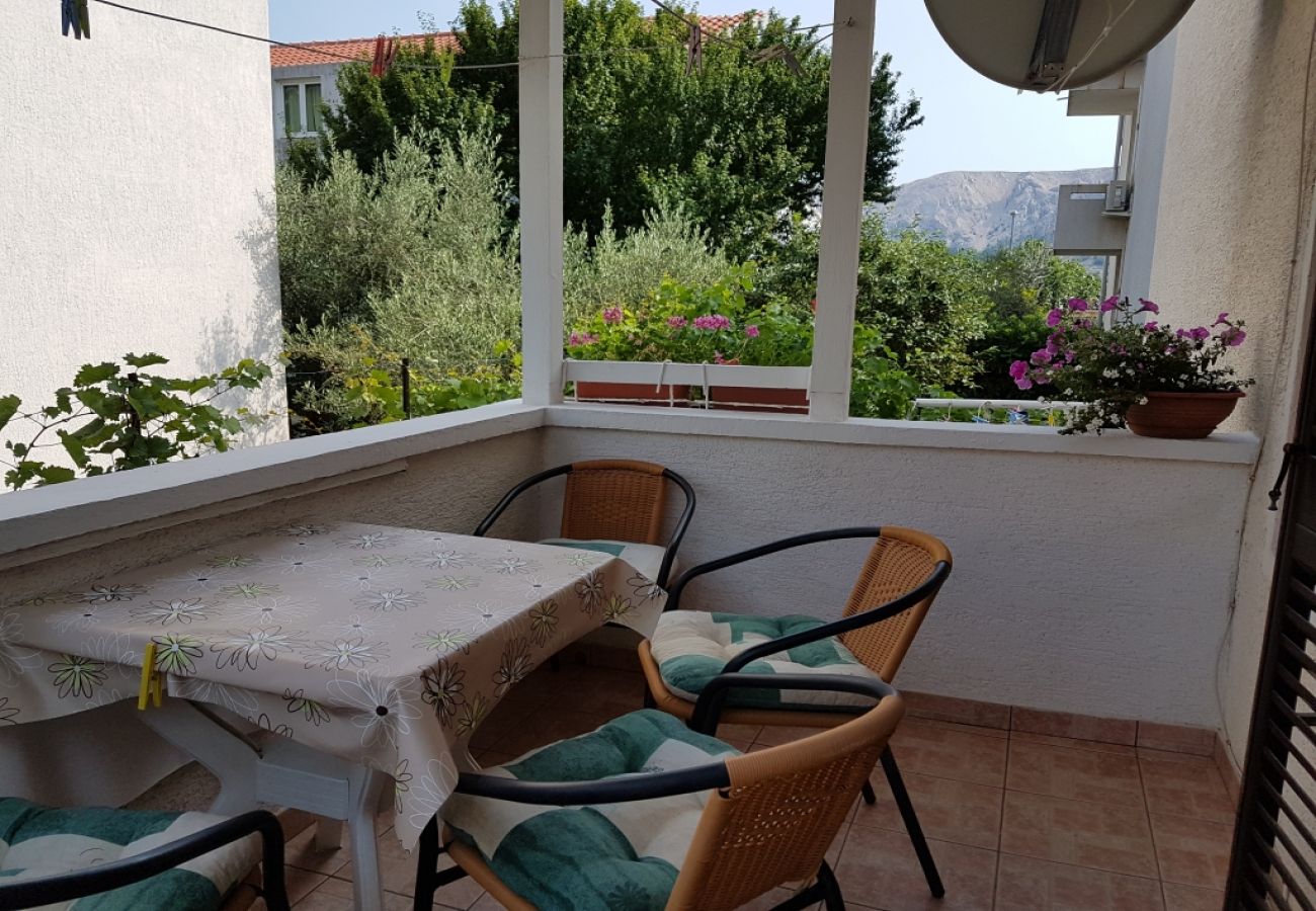 Apartamento en Baška - Apartamento en Baška con Balcón, Acondicionador, WIFI, Lavadora (883-3)