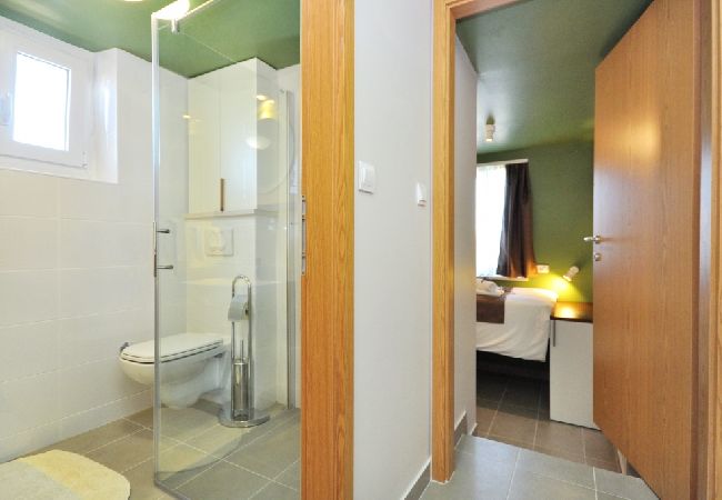 Casa en Pucišca - Casa de vacaciones en Pučišća con Terraza, WIFI, Lavadora (887-1) Casa en Pucišca - Casa de vacaciones en Pučišća con Terraza, WIFI, Lavadora (887-1)