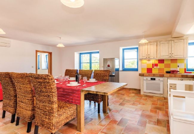 Casa en Supetarska Draga - Casa de vacaciones en Supetarska Draga con Seaview, Terraza, Acondicionador, WIFI (890-1) Casa en Supetarska Draga - Casa de vacaciones en Supetarska Draga con Seaview, Terraza, Acondicionador, WIFI (890-1)