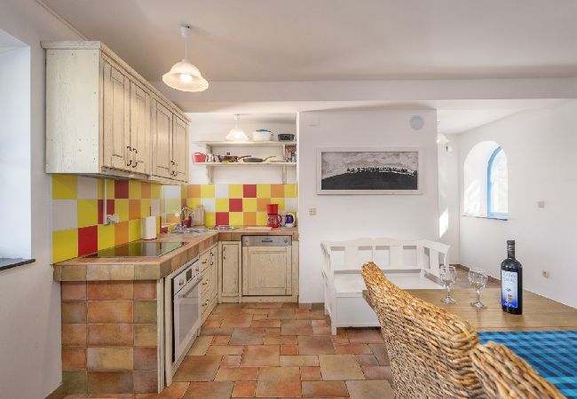 Casa en Supetarska Draga - Casa de vacaciones en Supetarska Draga con Seaview, Terraza, Acondicionador, WIFI (890-1) Casa en Supetarska Draga - Casa de vacaciones en Supetarska Draga con Seaview, Terraza, Acondicionador, WIFI (890-1)