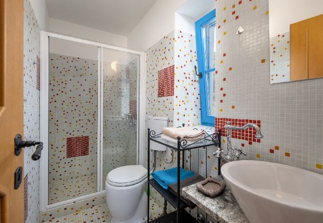 Casa en Supetarska Draga - Casa de vacaciones en Supetarska Draga con Seaview, Terraza, Acondicionador, WIFI (890-1) Casa en Supetarska Draga - Casa de vacaciones en Supetarska Draga con Seaview, Terraza, Acondicionador, WIFI (890-1)