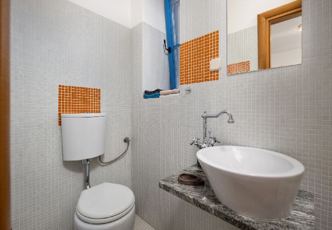 Casa en Supetarska Draga - Casa de vacaciones en Supetarska Draga con Seaview, Terraza, Acondicionador, WIFI (890-1) Casa en Supetarska Draga - Casa de vacaciones en Supetarska Draga con Seaview, Terraza, Acondicionador, WIFI (890-1)