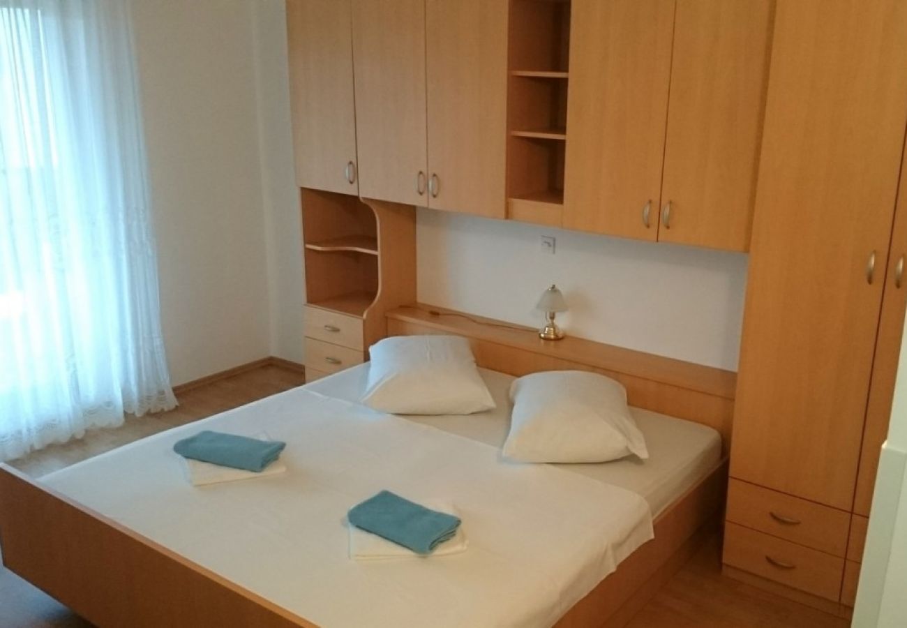 Apartamento en Lopar - Apartamento en Lopar con Balcón, Acondicionador, WIFI, Lavadora (893-1)