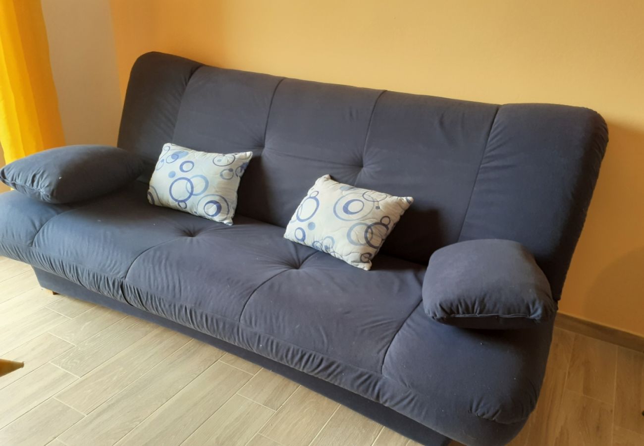 Apartamento en Lopar - Apartamento en Lopar con Balcón, Acondicionador, WIFI, Lavadora (696-6)