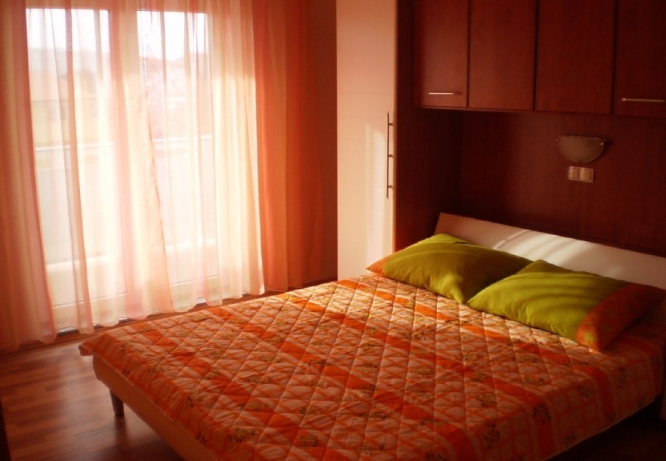 Apartamento en Lopar - Apartamento en Lopar con Balcón, Acondicionador, WIFI, Lavadora (696-8)