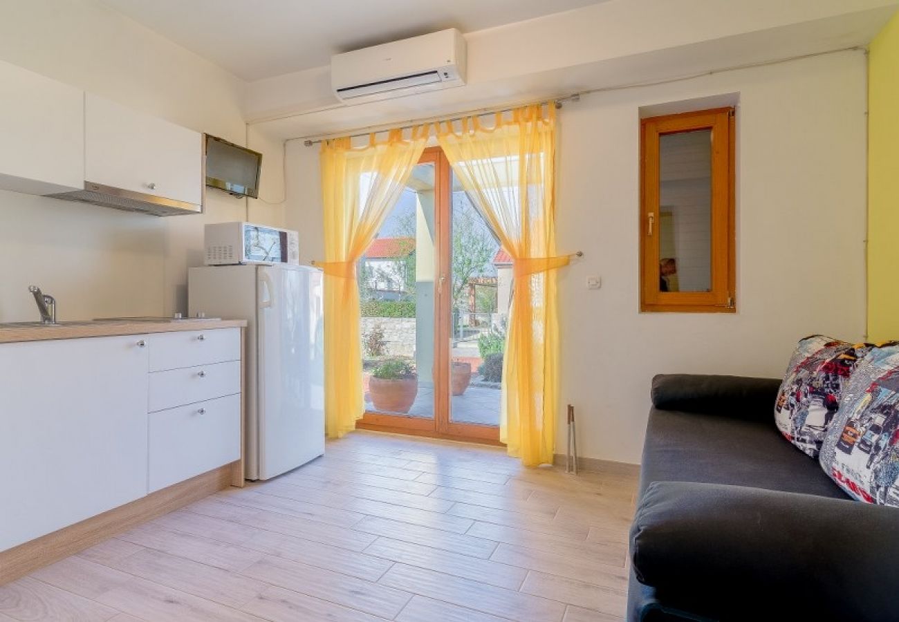 Apartamento en Nin - Apartamento en Nin con Terraza, Acondicionador, WIFI (864-1)