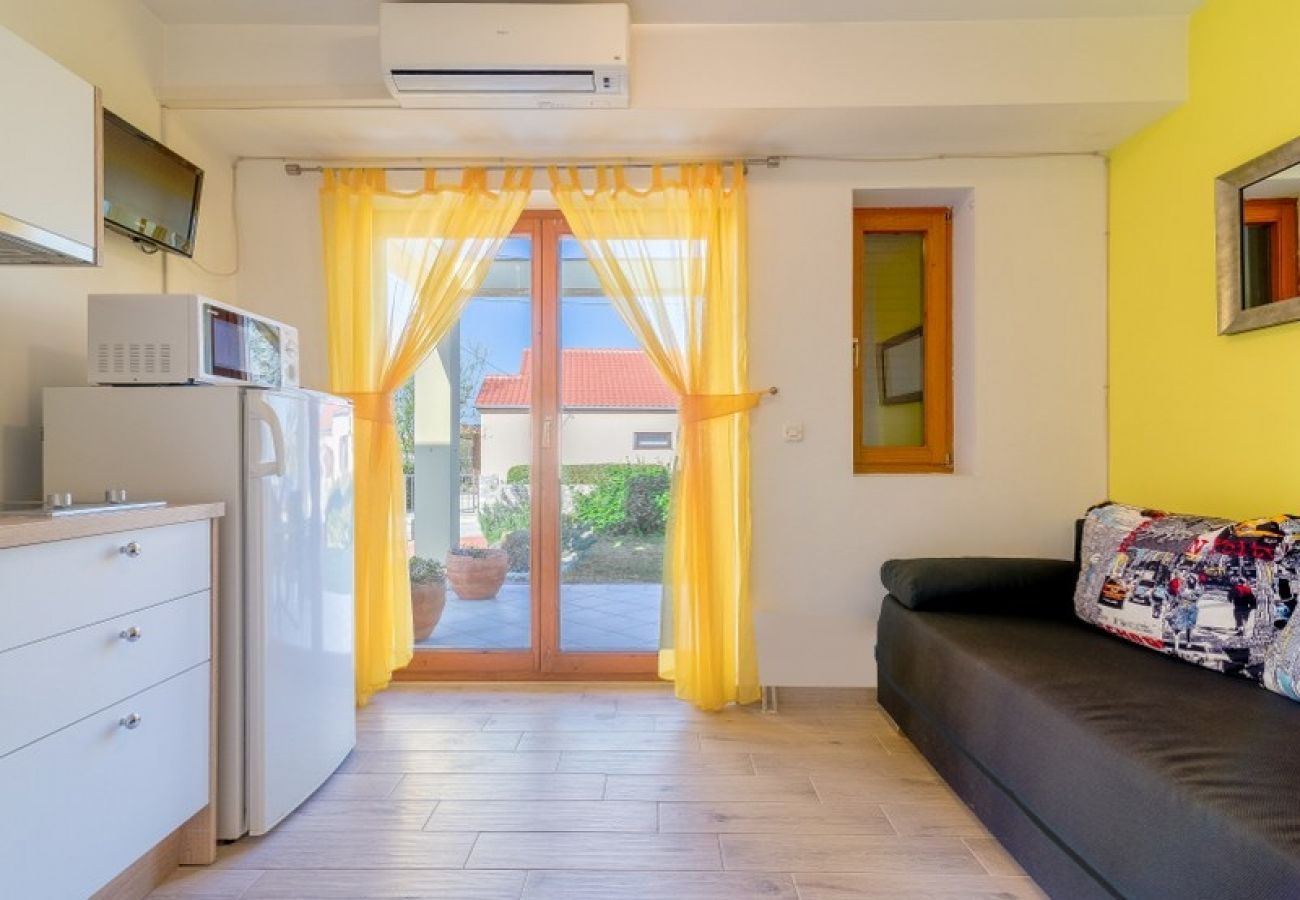 Apartamento en Nin - Apartamento en Nin con Terraza, Acondicionador, WIFI (864-1)