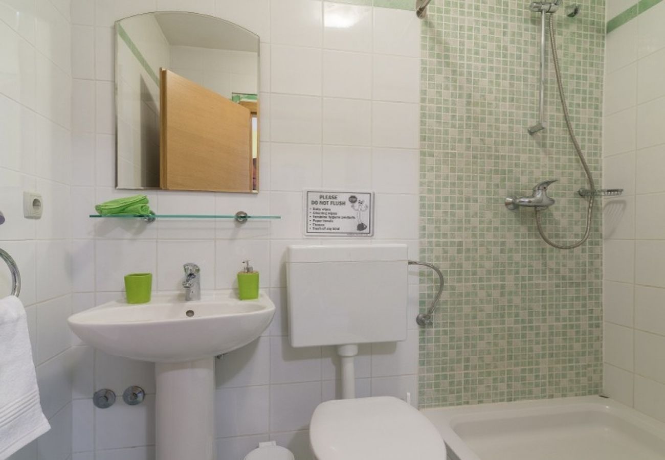 Apartamento en Nin - Apartamento en Nin con Terraza, Acondicionador, WIFI (864-1)