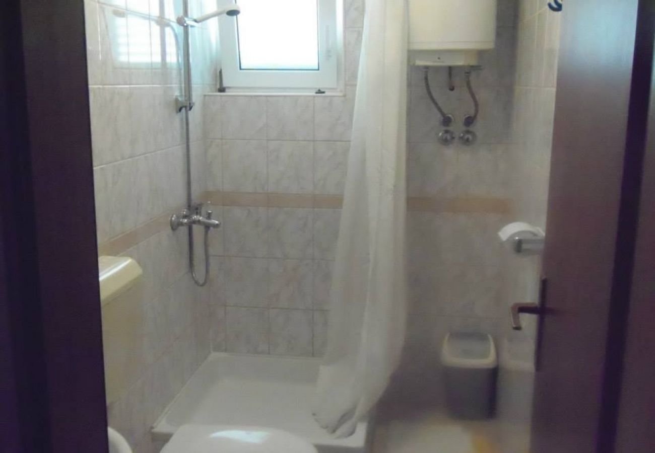 Apartamento en Lopar - Apartamento en Lopar con Terraza, Acondicionador, WIFI, Lavadora (899-1)