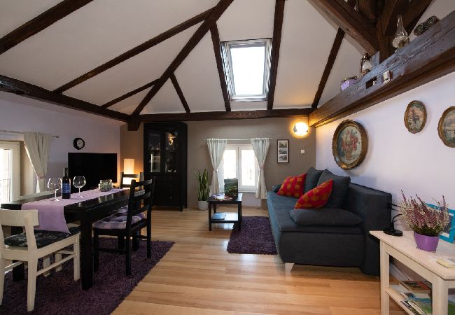 Apartamento en Opatija - Apartamento en Opatija con Acondicionador, WIFI, Lavadora (905-2) Apartamento en Opatija - Apartamento en Opatija con Acondicionador, WIFI, Lavadora (905-2)