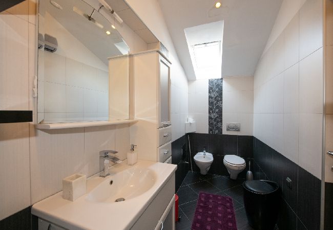 Apartamento en Opatija - Apartamento en Opatija con Acondicionador, WIFI, Lavadora (905-2) Apartamento en Opatija - Apartamento en Opatija con Acondicionador, WIFI, Lavadora (905-2)