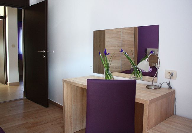 Apartamento en Grebaštica - Apartamento en Grebaštica con Seaview, Terraza, Acondicionador, WIFI (886-2) Apartamento en Grebaštica - Apartamento en Grebaštica con Seaview, Terraza, Acondicionador, WIFI (886-2)