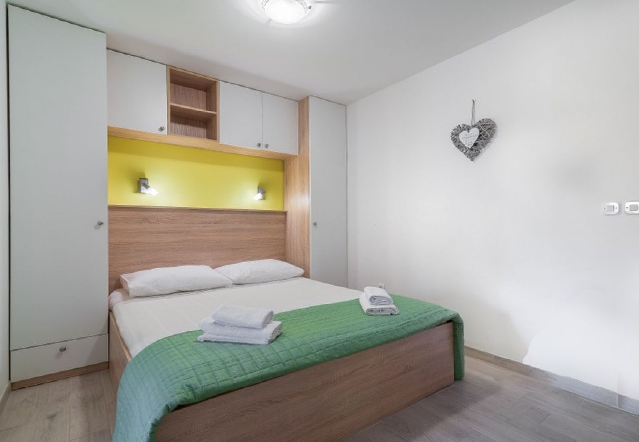 Apartamento en Nin - Apartamento en Nin con Terraza, Acondicionador, WIFI (864-3)