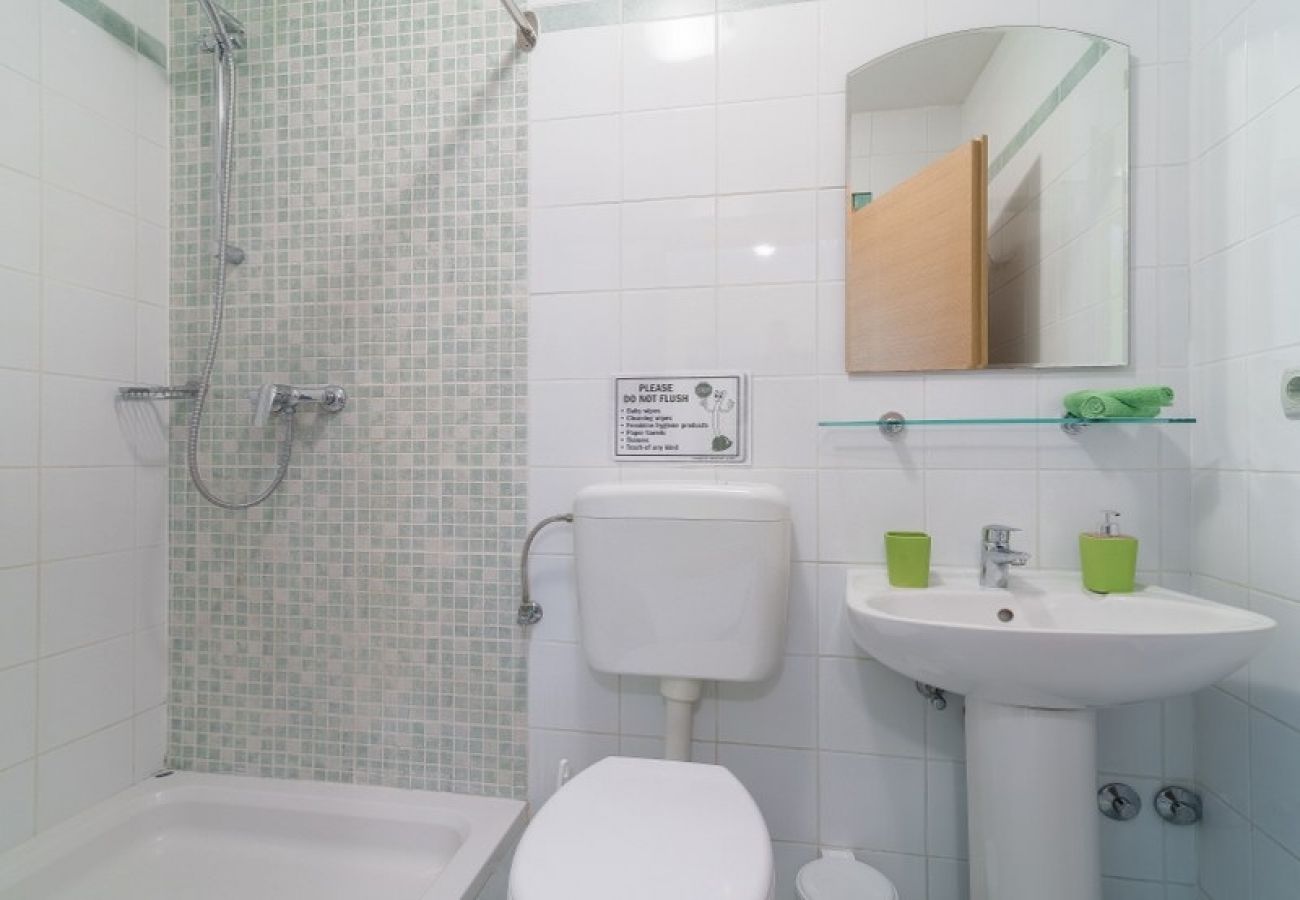 Apartamento en Nin - Apartamento en Nin con Terraza, Acondicionador, WIFI (864-3)