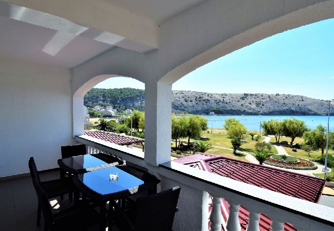Apartamento en Lopar - Apartamento en Lopar con Seaview, Terraza, Acondicionador, WIFI (613-2) Apartamento en Lopar - Apartamento en Lopar con Seaview, Terraza, Acondicionador, WIFI (613-2)