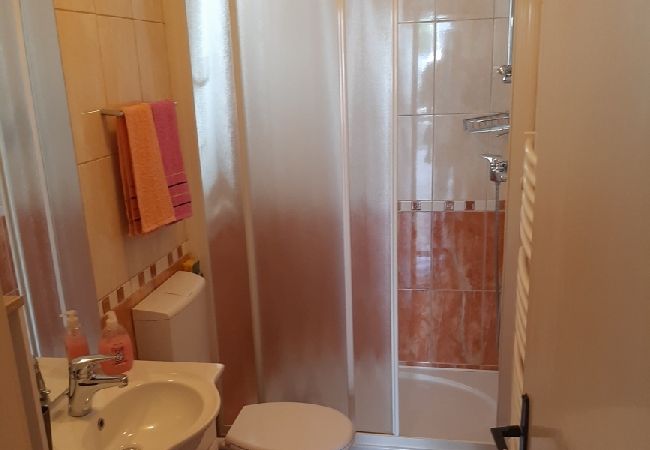 Apartamento en Vodice - Apartamento en Vodice con Seaview, Terraza, Acondicionador, WIFI (3335-3) Apartamento en Vodice - Apartamento en Vodice con Seaview, Terraza, Acondicionador, WIFI (3335-3)