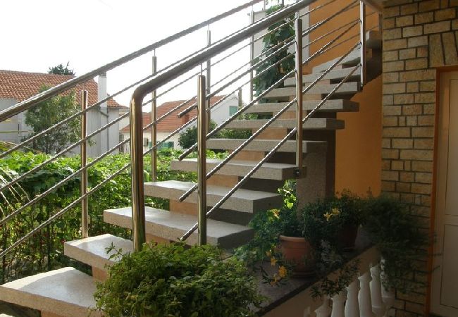 Apartamento en Vodice - Apartamento en Vodice con Seaview, Terraza, Acondicionador, WIFI (3335-3) Apartamento en Vodice - Apartamento en Vodice con Seaview, Terraza, Acondicionador, WIFI (3335-3)