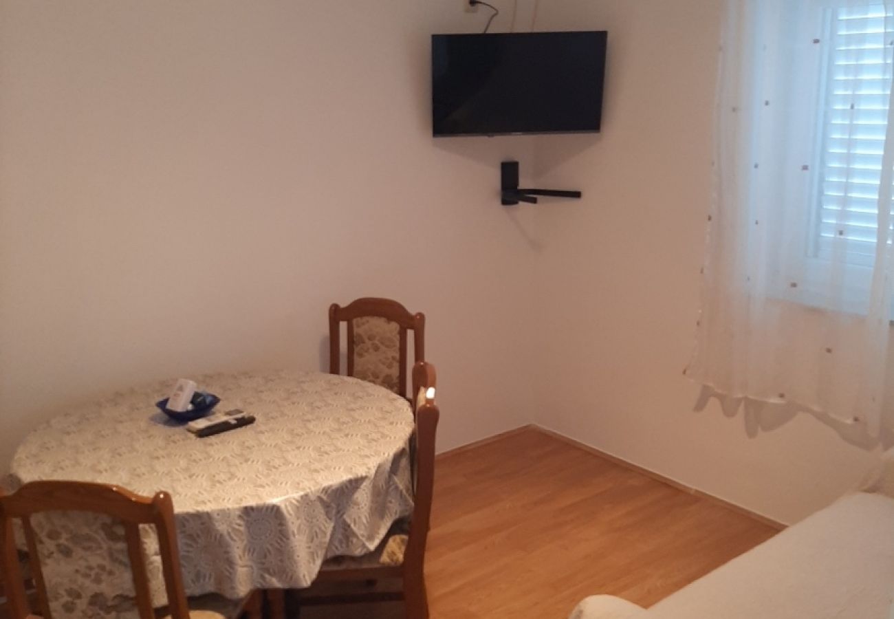 Apartamento en Vodice - Apartamento en Vodice con Seaview, Terraza, Acondicionador, WIFI (3335-3)