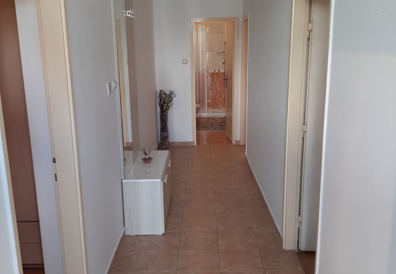 Apartamento en Vodice - Apartamento en Vodice con Seaview, Terraza, Acondicionador, WIFI (3335-3)