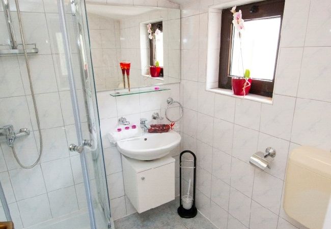 Apartamento en Pisak - Apartamento en Pisak con Seaview, Terraza, Acondicionador, WIFI (3340-5) Apartamento en Pisak - Apartamento en Pisak con Seaview, Terraza, Acondicionador, WIFI (3340-5)