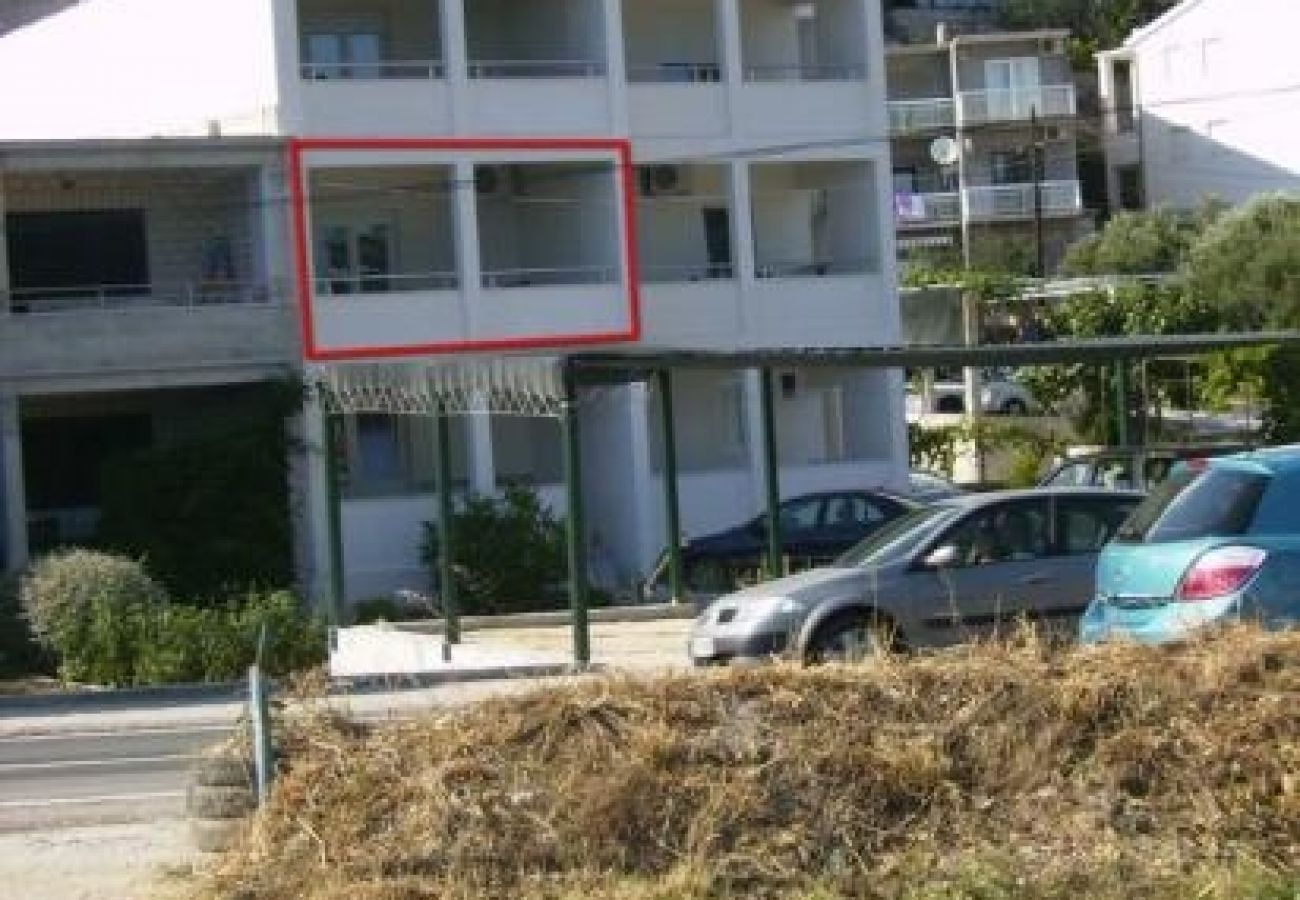 Apartamento en Omiš - Apartamento en Omiš con Seaview, Terraza, Acondicionador, WIFI (3422-3)