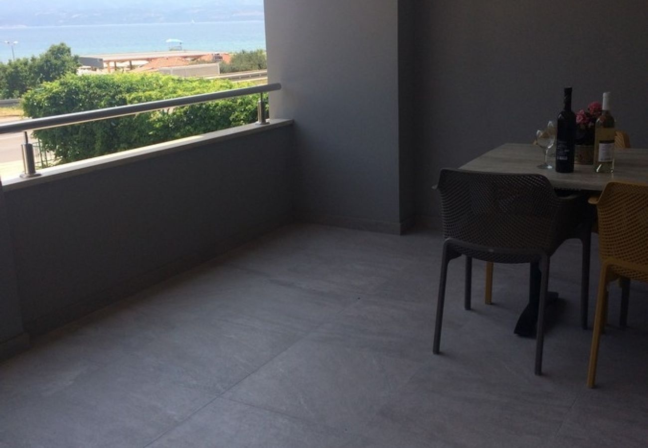 Apartamento en Omiš - Apartamento en Omiš con Seaview, Terraza, Acondicionador, WIFI (3422-3)