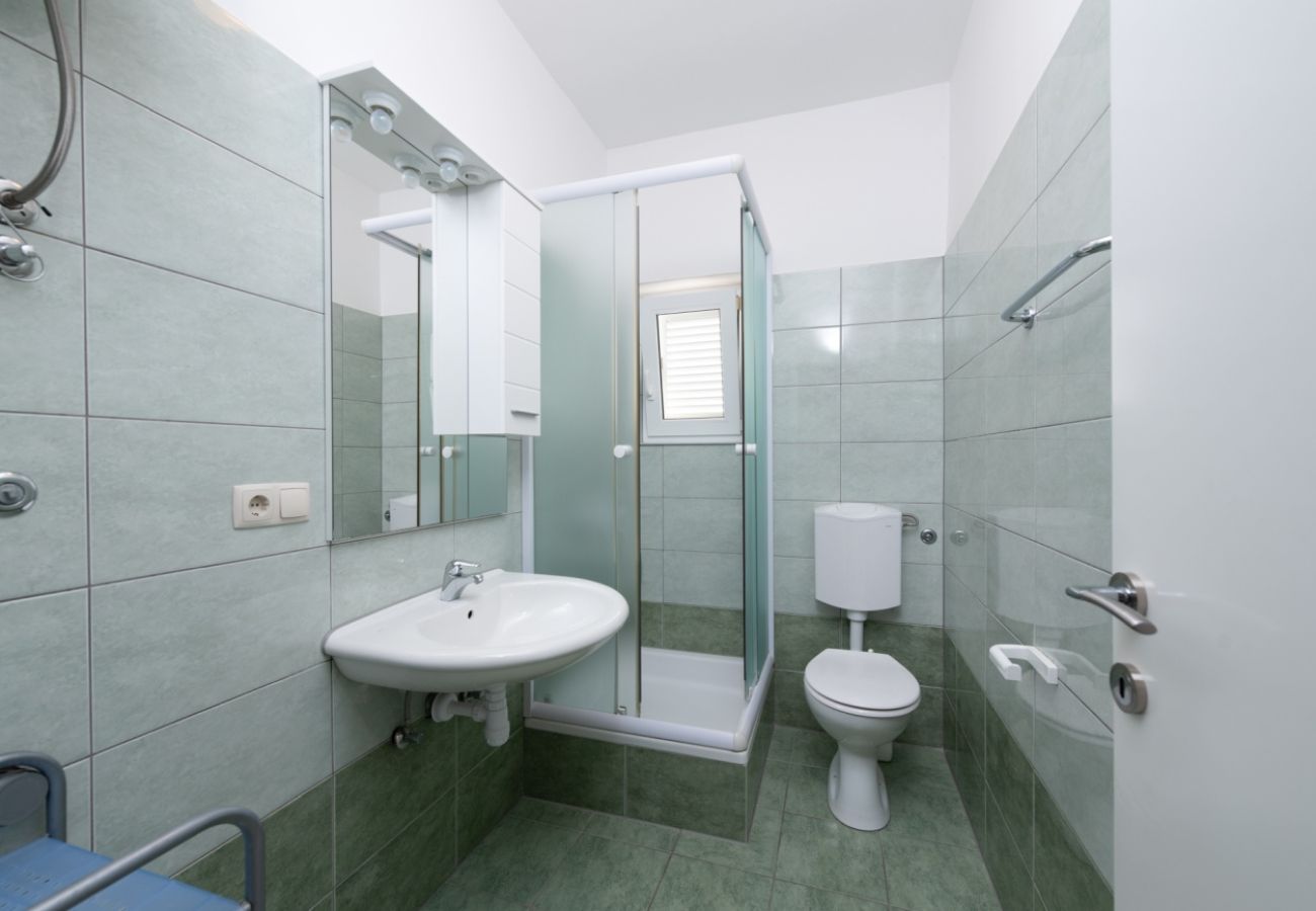 Apartamento en Duce - Apartamento en Duće con Seaview, Terraza, Acondicionador, WIFI (3423-2)