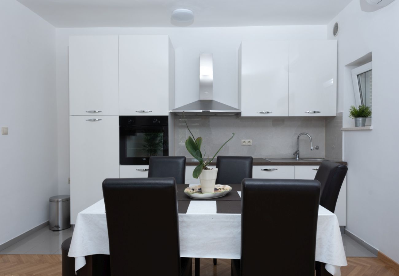 Apartamento en Duce - Apartamento en Duće con Seaview, Terraza, Acondicionador, WIFI (3423-2)