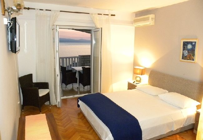 Apartamento en Pisak - Apartamento en Pisak con Seaview, Loggia, Acondicionador, WIFI (153-28) Apartamento en Pisak - Apartamento en Pisak con Seaview, Loggia, Acondicionador, WIFI (153-28)