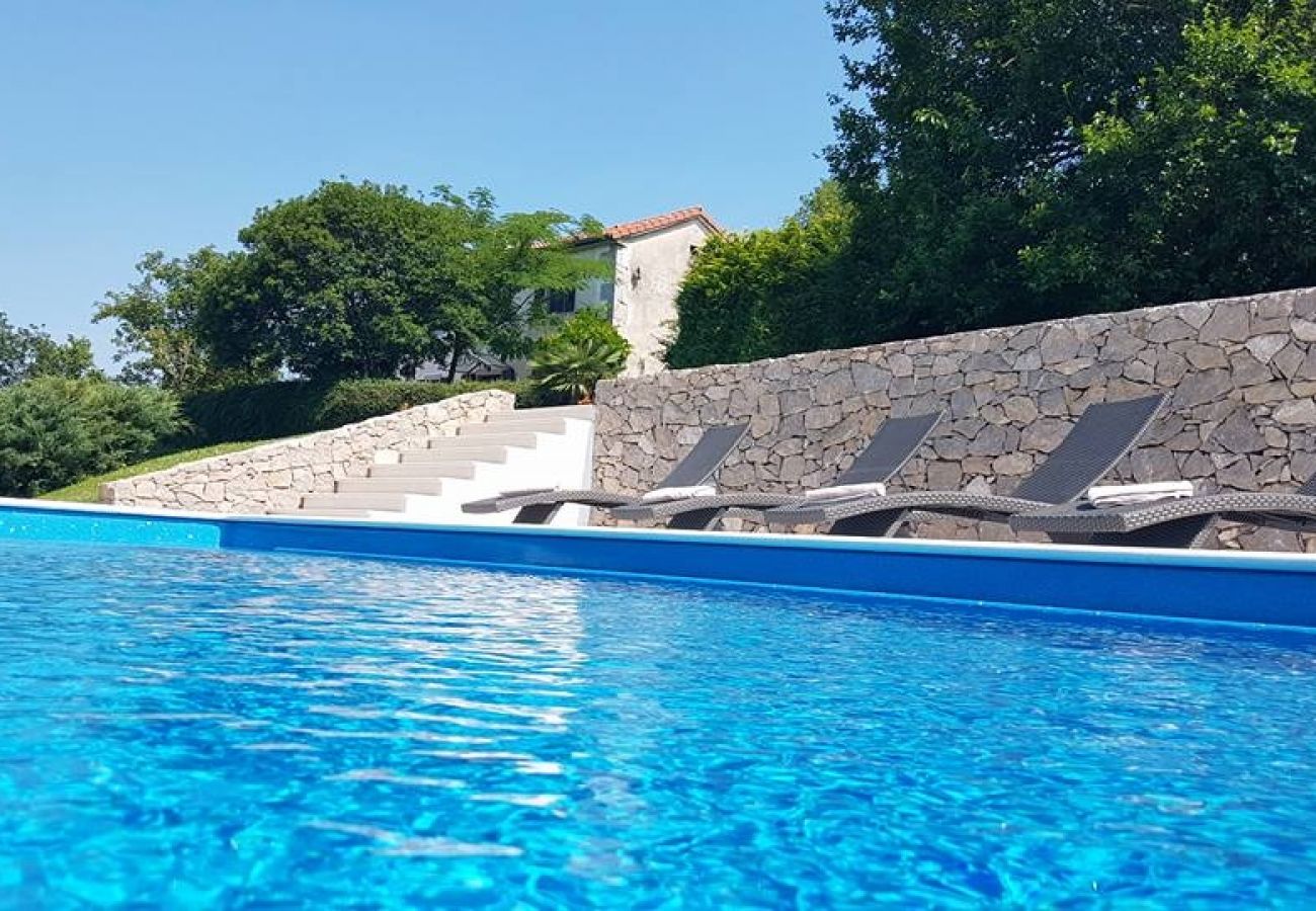 Casa en Roc - Casa de vacaciones en Roč con Terraza, Acondicionador, WIFI, Lavadora (3458-1)